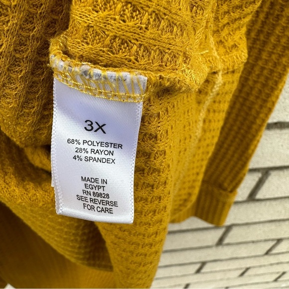 LOGO Lounge by Lori Goldstein Cloud Waffle Split Neck Top Tawny Gold - Picture 8 of 12